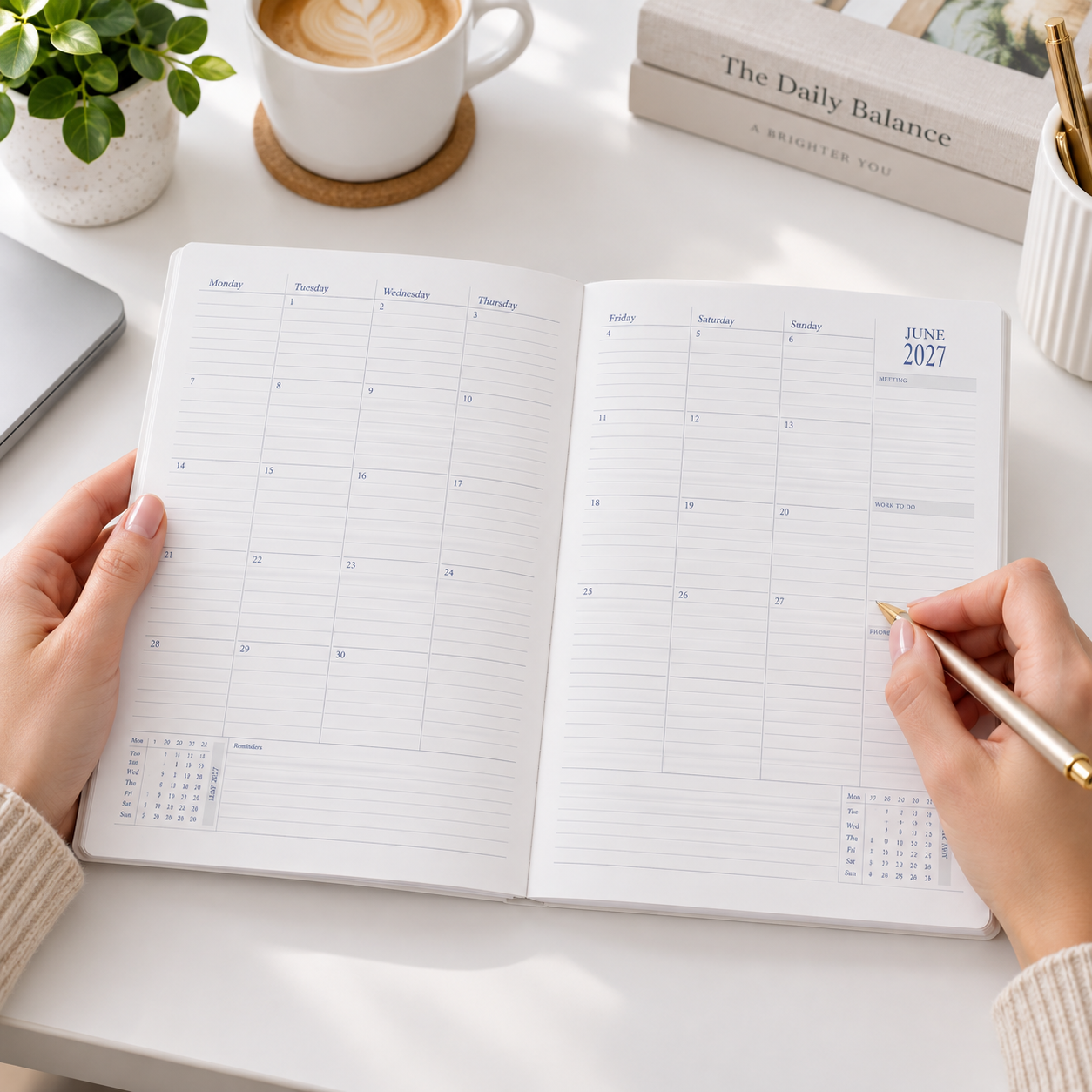 Premium 2027 Monthly Monitor Planner with 15 Months Planning & Calendar Layout