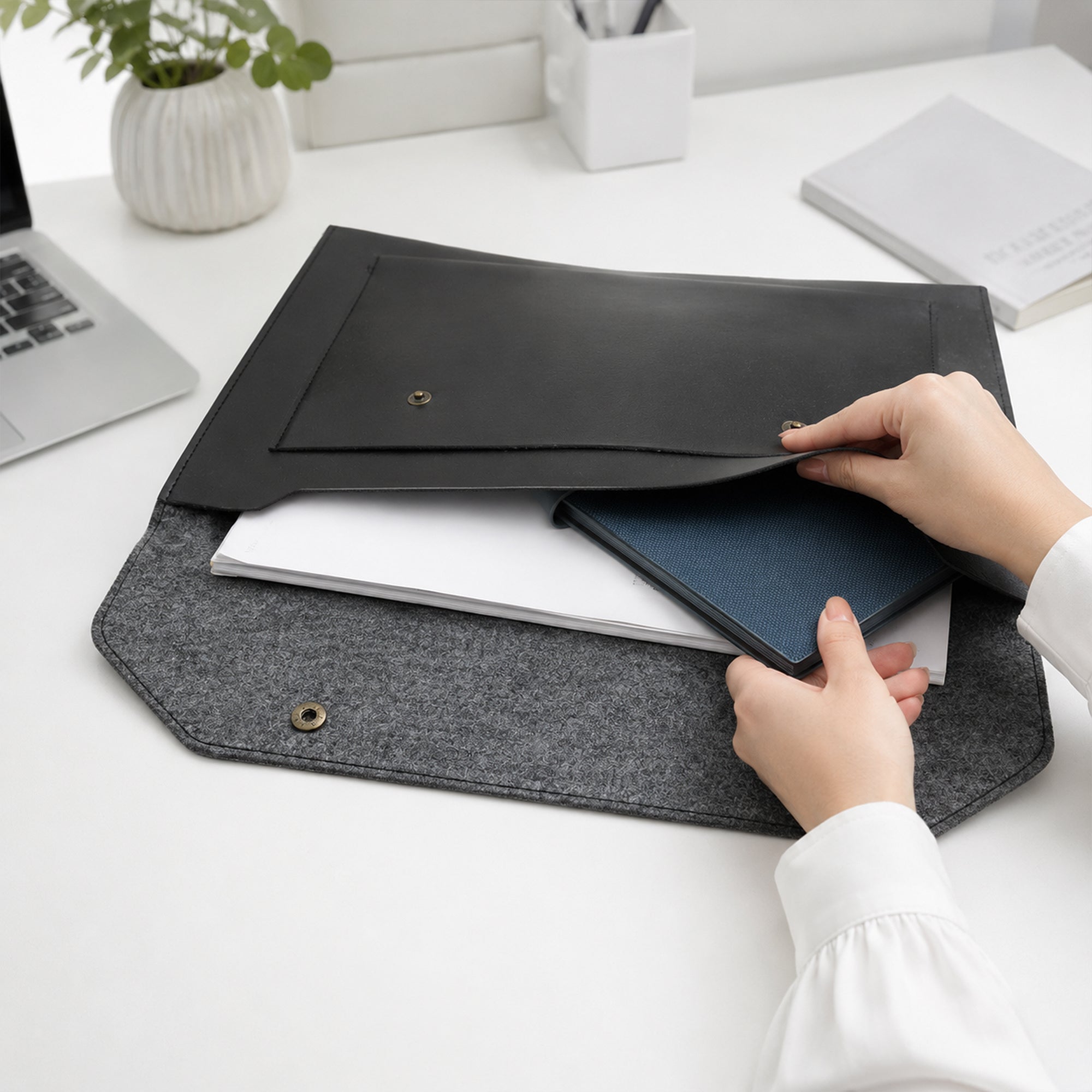 Premium Document Organizer Folder – Black & Tan | Executive File Holder for Office, Meetings & Presentations